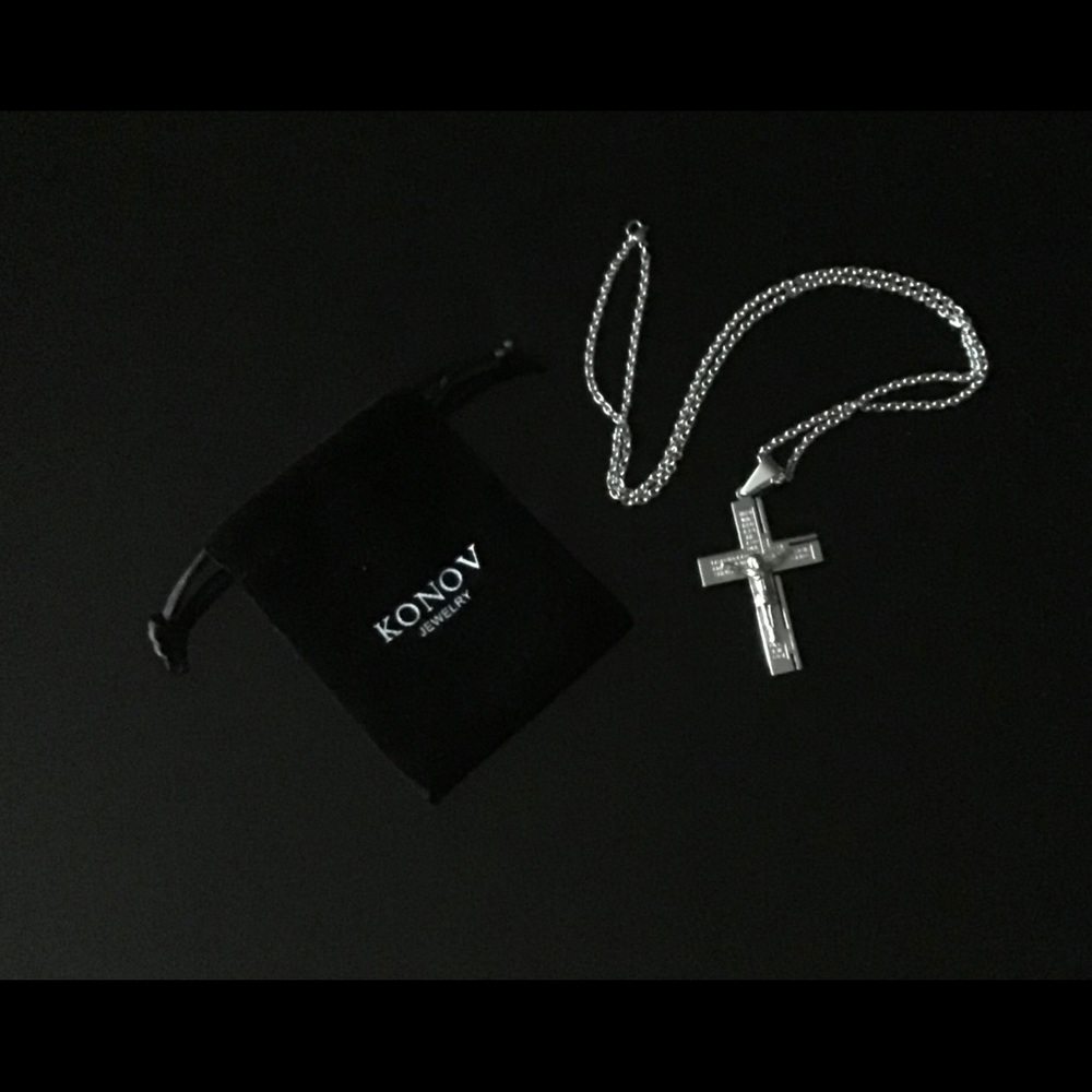KONOV JEWELRY Stainless Steel Men’s Cross Necklace